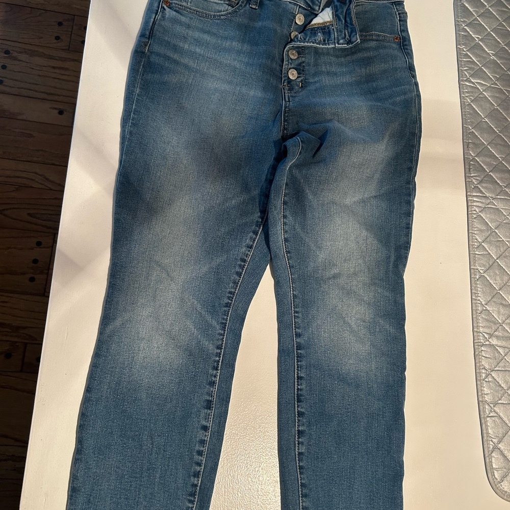 Classic Women's Button-Fly Jeans - Blue